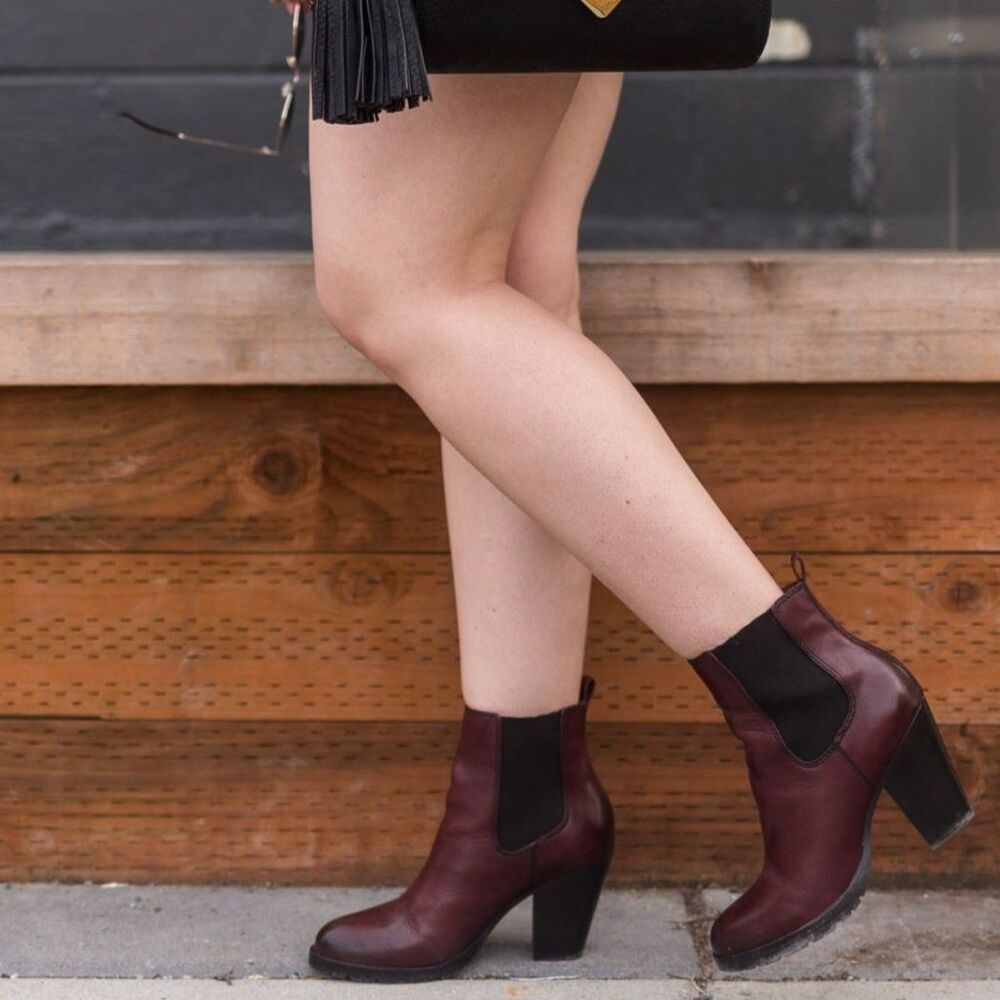 Frye Tate Chelsea Ankle Boot Size 7 in Burgundy Heel Leather